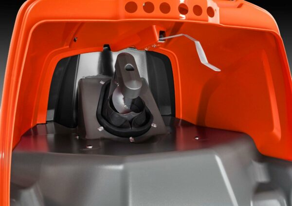 Husqvarna Profi Allrad-Frontmäher RC 320Ts AWD - Grundgerät ohne Mähdeck - Modell 2025-Neu - Image 16