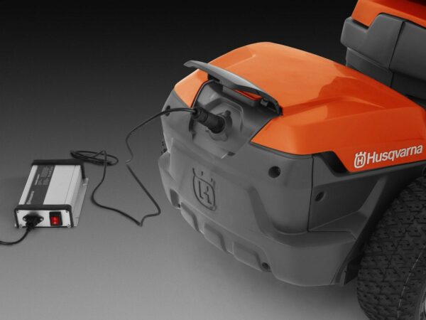 Husqvarna Akku-Frontmäher R 112iC inkl. Mähdeck Combi 85, Akku und Ladegerät - Modell 2025-Neu - Image 3
