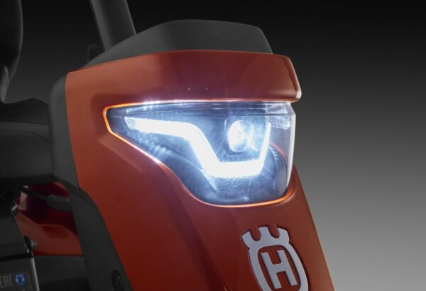 Husqvarna Profi Allrad-Frontmäher R 316TsX AWD - Grundgerät ohne Mähwerk - Modell 2025-Neu - Image 3