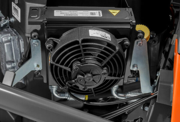 Husqvarna Profi Allrad-Frontmäher R 420TsX AWD Grundgerät ohne Mähwerk - Modell 2025-Neu - Image 14