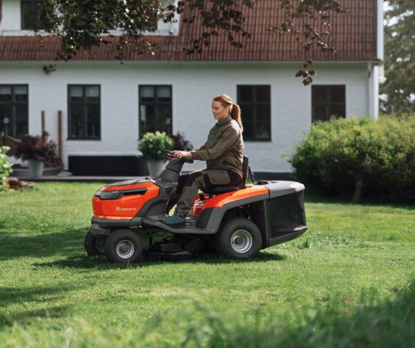 Husqvarna Akku-Rasentraktor TC 100i - Modell 2025-Neu - Image 4