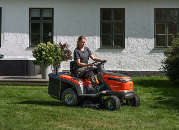 Husqvarna Akku-Rasentraktor TC 100i - Modell 2025-Neu - Image 5