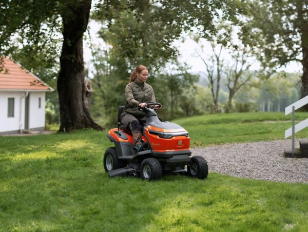 Husqvarna Akku-Rasentraktor TS 100i - Modell 2025-Neu - Image 11